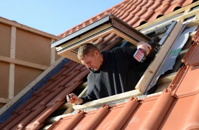 Pose de fenêtres de toit Velux à Frichemesnil